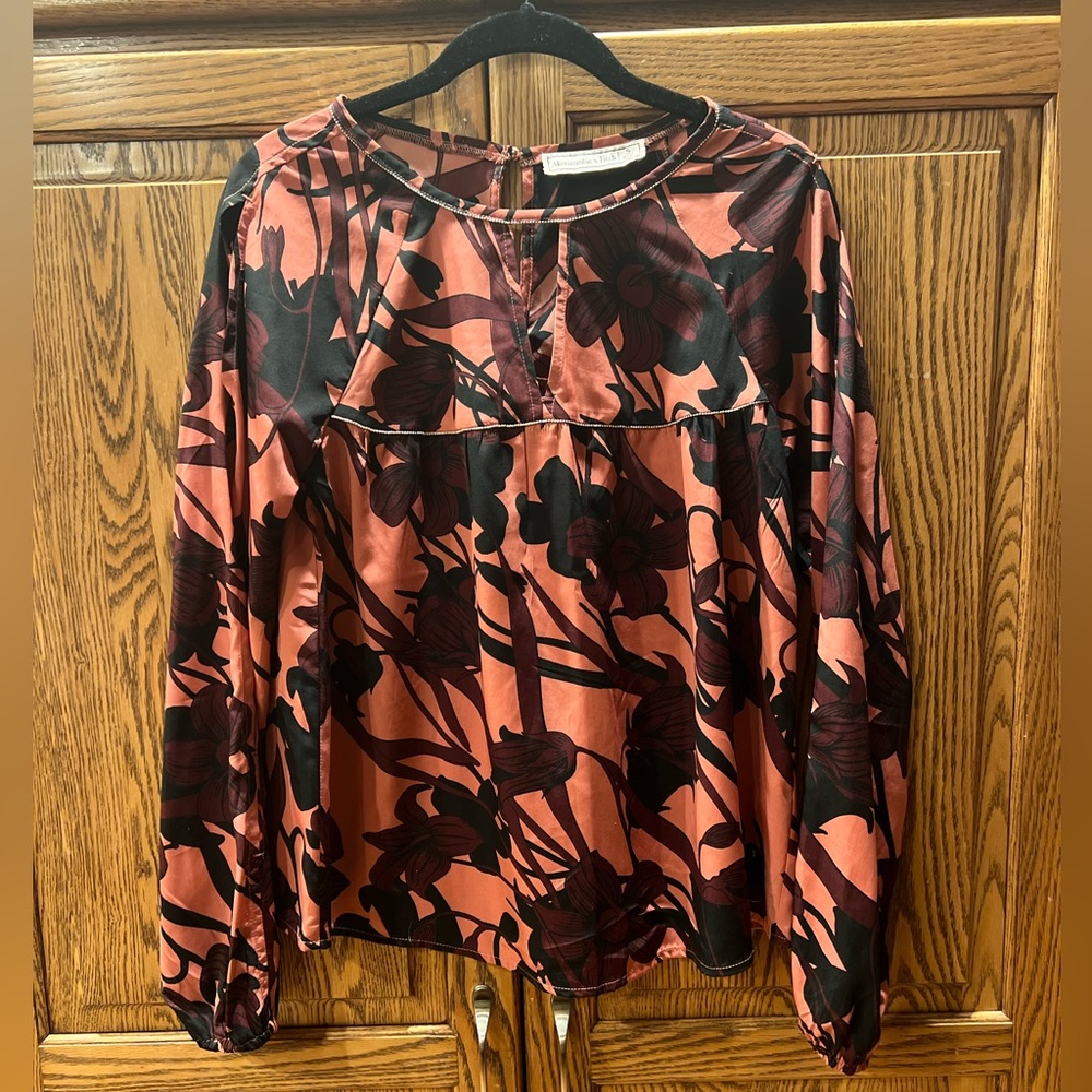 Abercrombie & fitch top size small